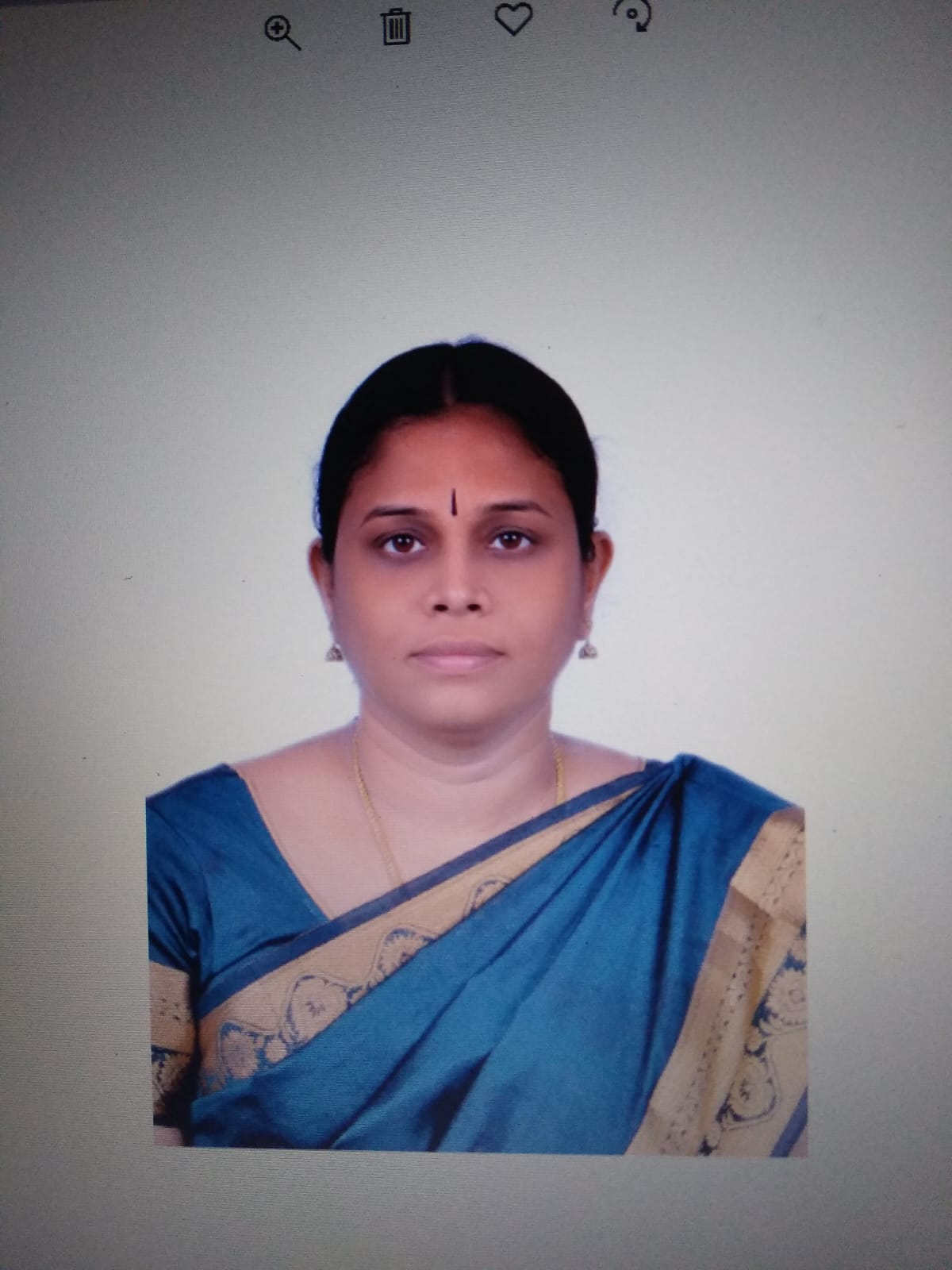 Dr.R.S.Dhivya